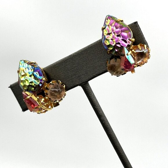 Vintage West Germany Earrings Lava Rock Peacock Glass Clip Earrings Gold Tone 1" - Picture 7 of 11